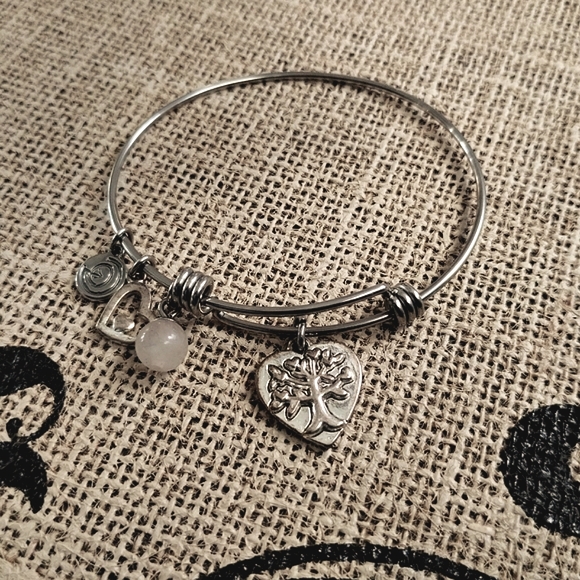 Family Tree Charm Bracelet - Picture 13 of 13